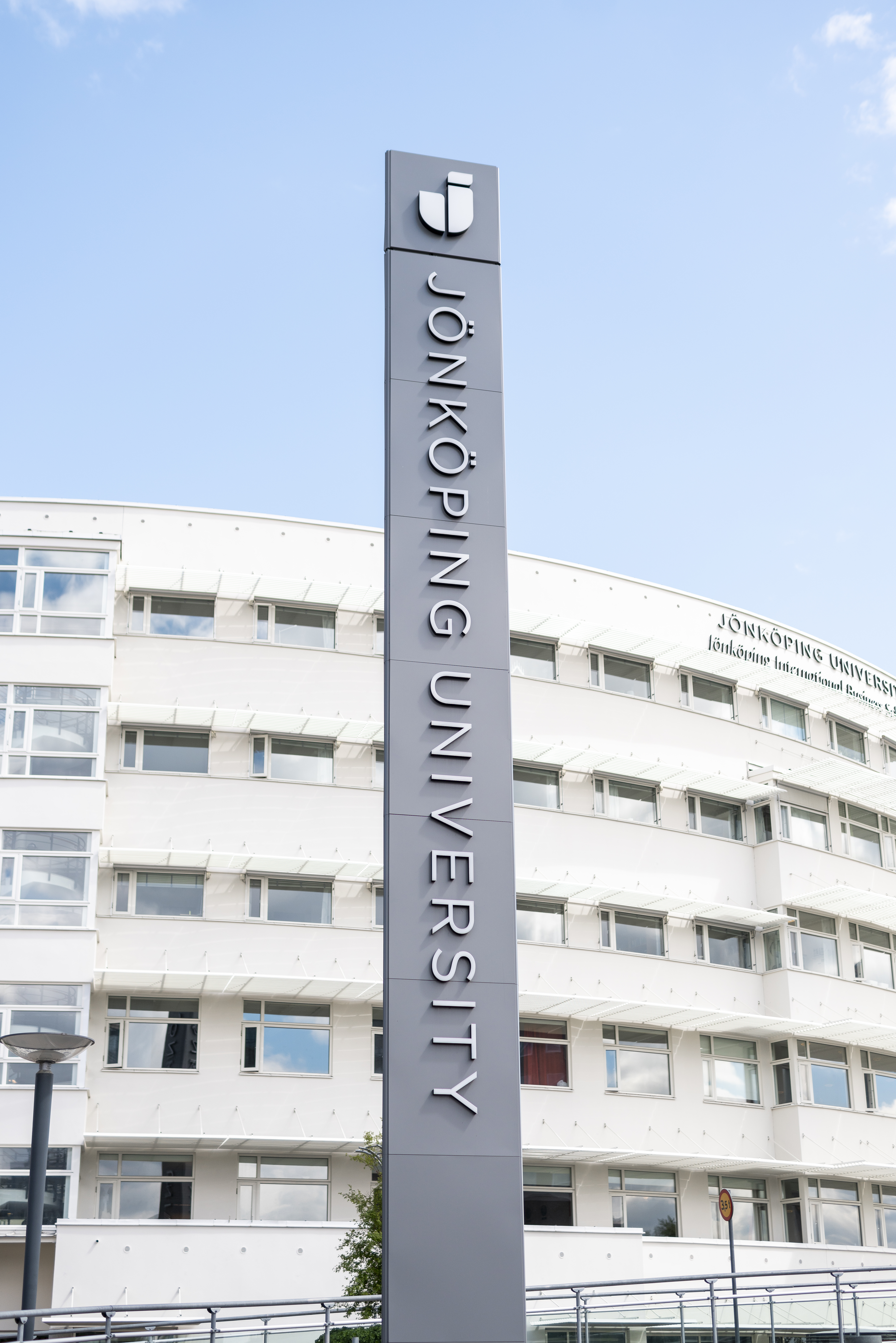 JU Campus 210528 3111