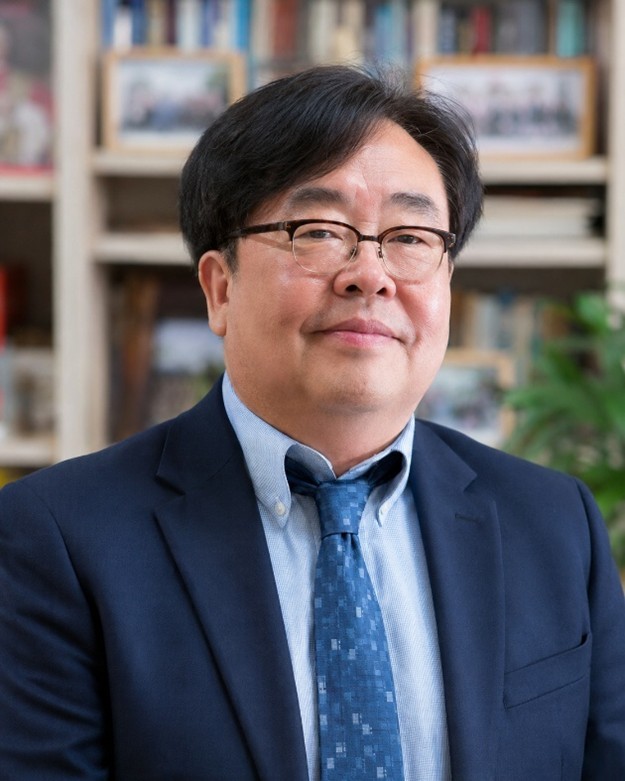 Stephen  Yong-Seung Park